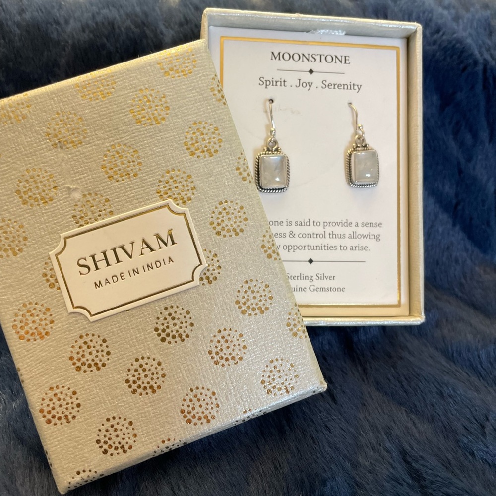 Shiv Am Sterling Silver Moonstone Earrings